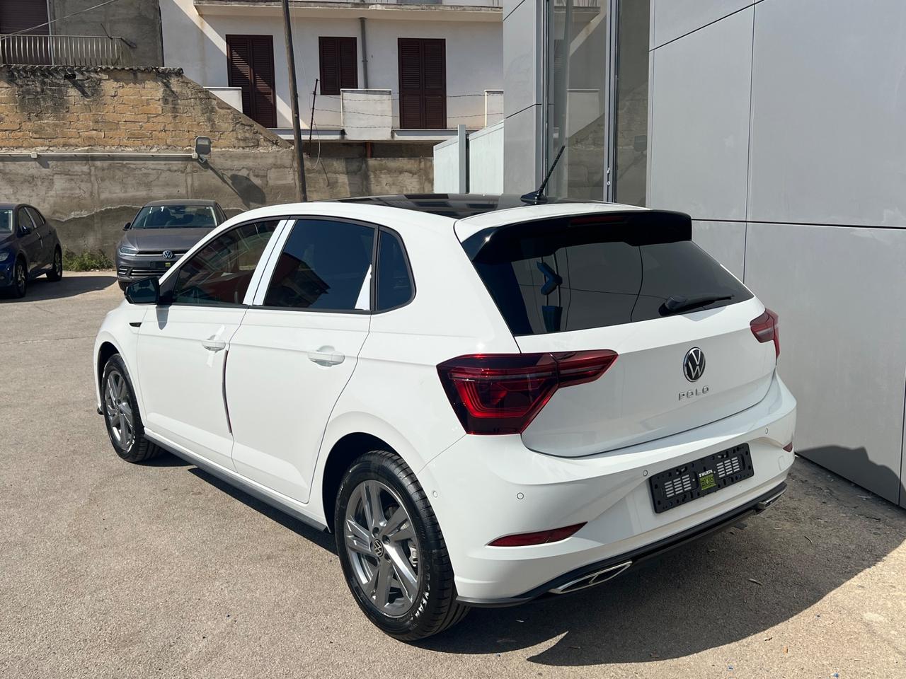Volkswagen Polo R-line 1.0 DSG possibilità noleggio no scoring