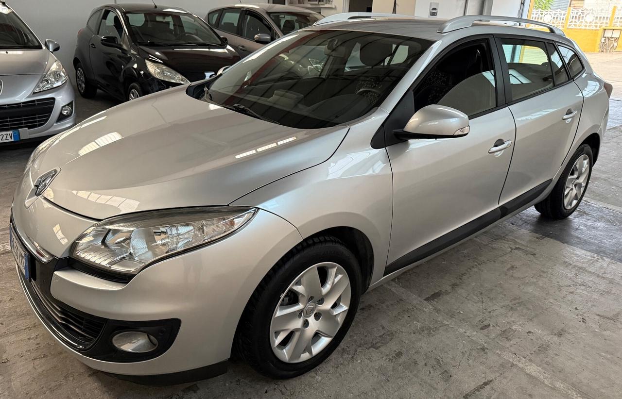 Renault Mégane 1.5 dCi 110CV Station Wagon - 2013