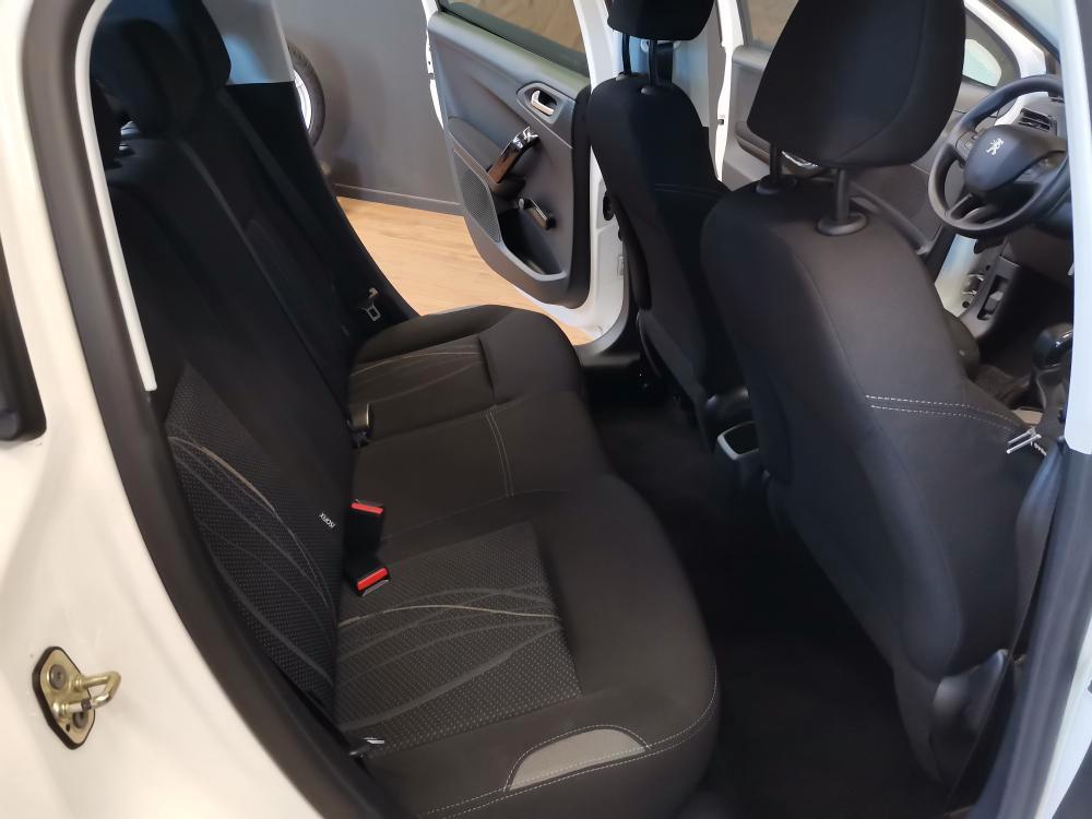 Peugeot 208 5 Porte 208 5p 1.4 hdi 8v Allure