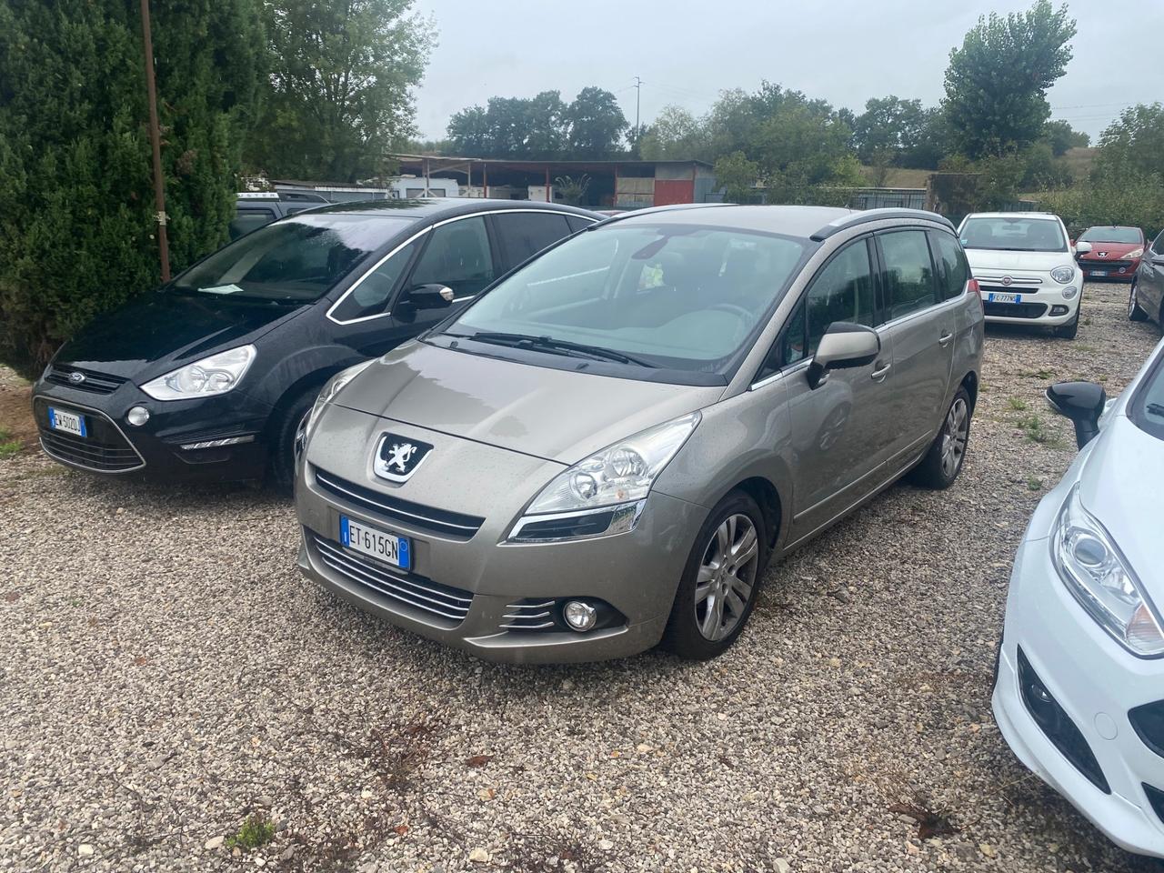 Peugeot 5008 1.6 HDi 115CV Active