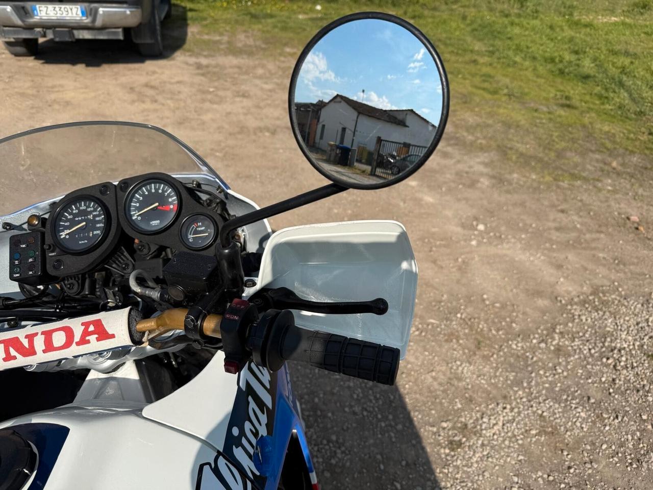 Honda XRV 650 Africa Twin RD03