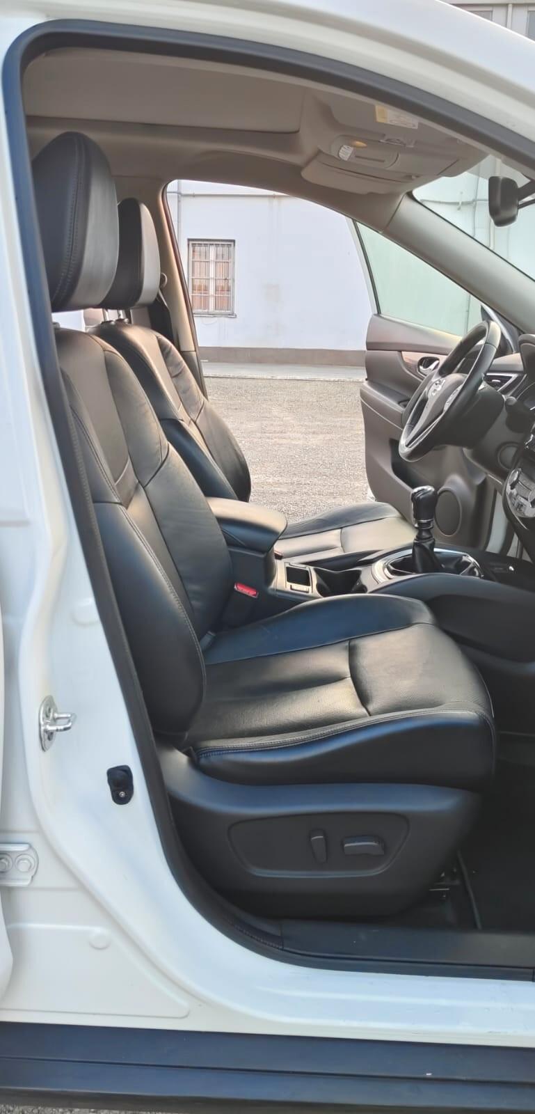 Nissan X-Trail 1.6 dCi 4WD Tekna