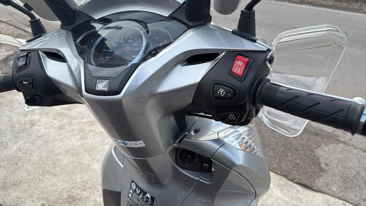 Honda SH300i 2020