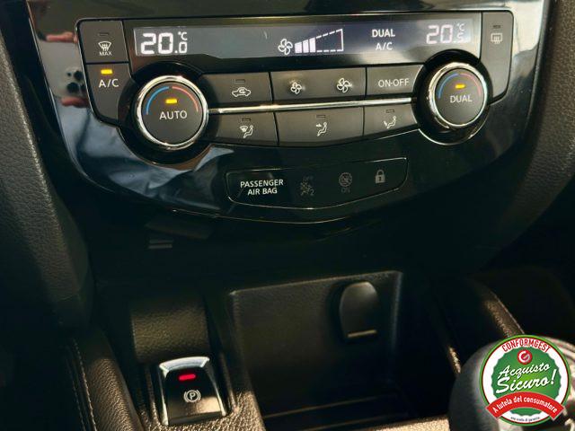 NISSAN Qashqai 1.5 dCi N-Connecta *NEOPATENTATI*TETTO PANO*360*