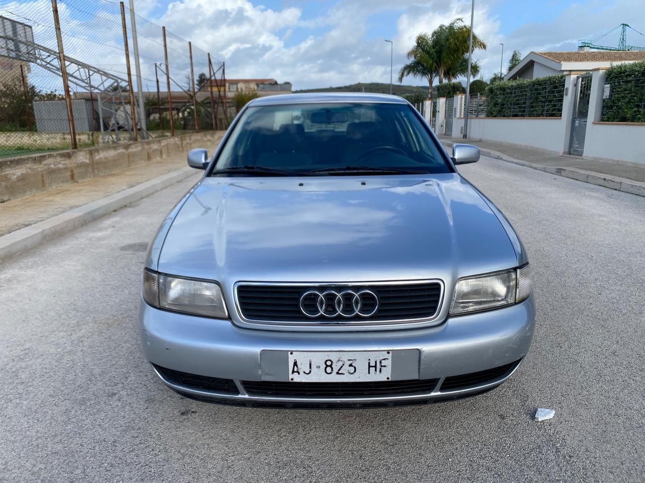 Audi A4 1.9 TDI cat Advance