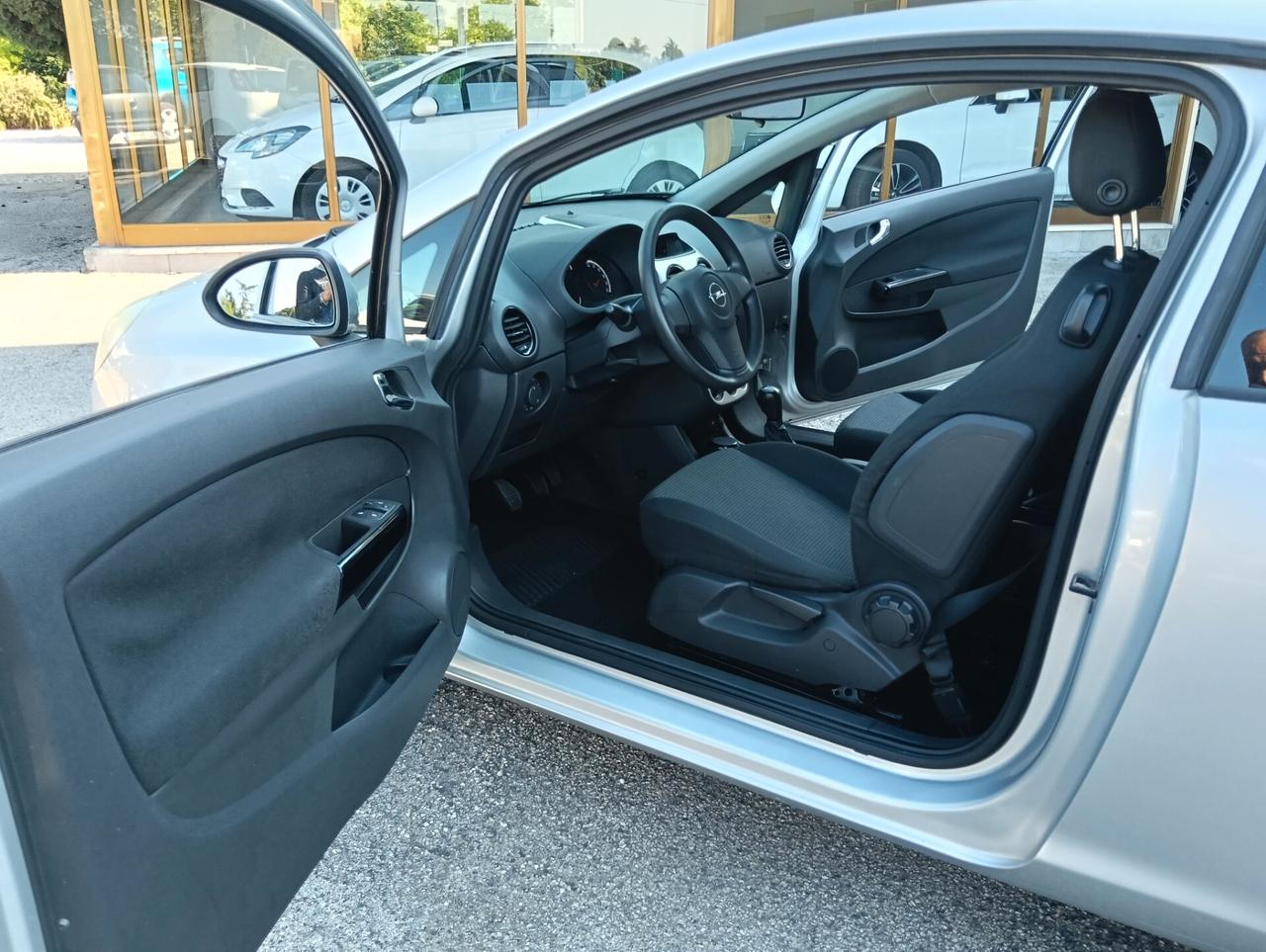Opel Corsa 1.0 12V 3 porte Club