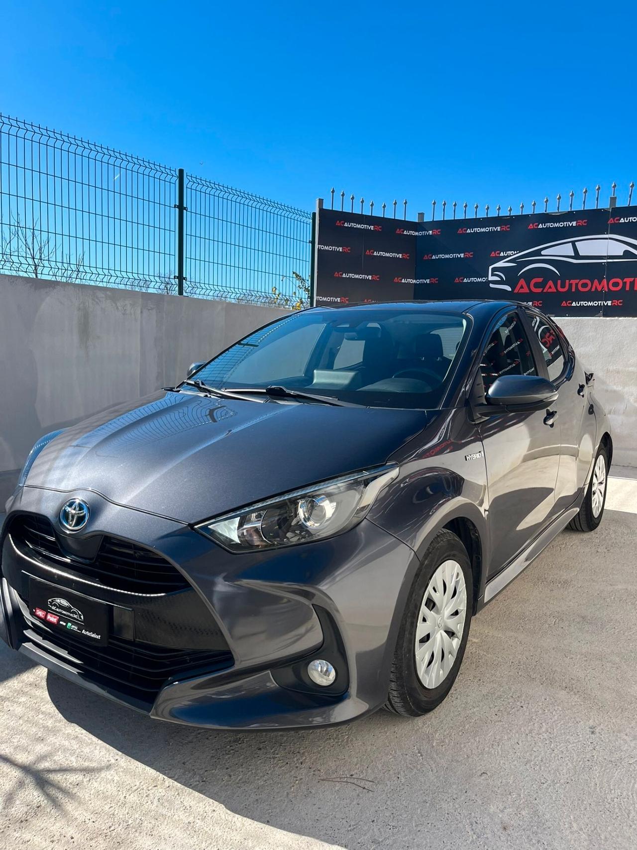 Toyota Yaris 1.5 Hybrid 5 porte Business