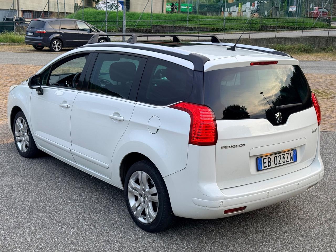 Peugeot 5008 2.0 HDi 150CV full optional