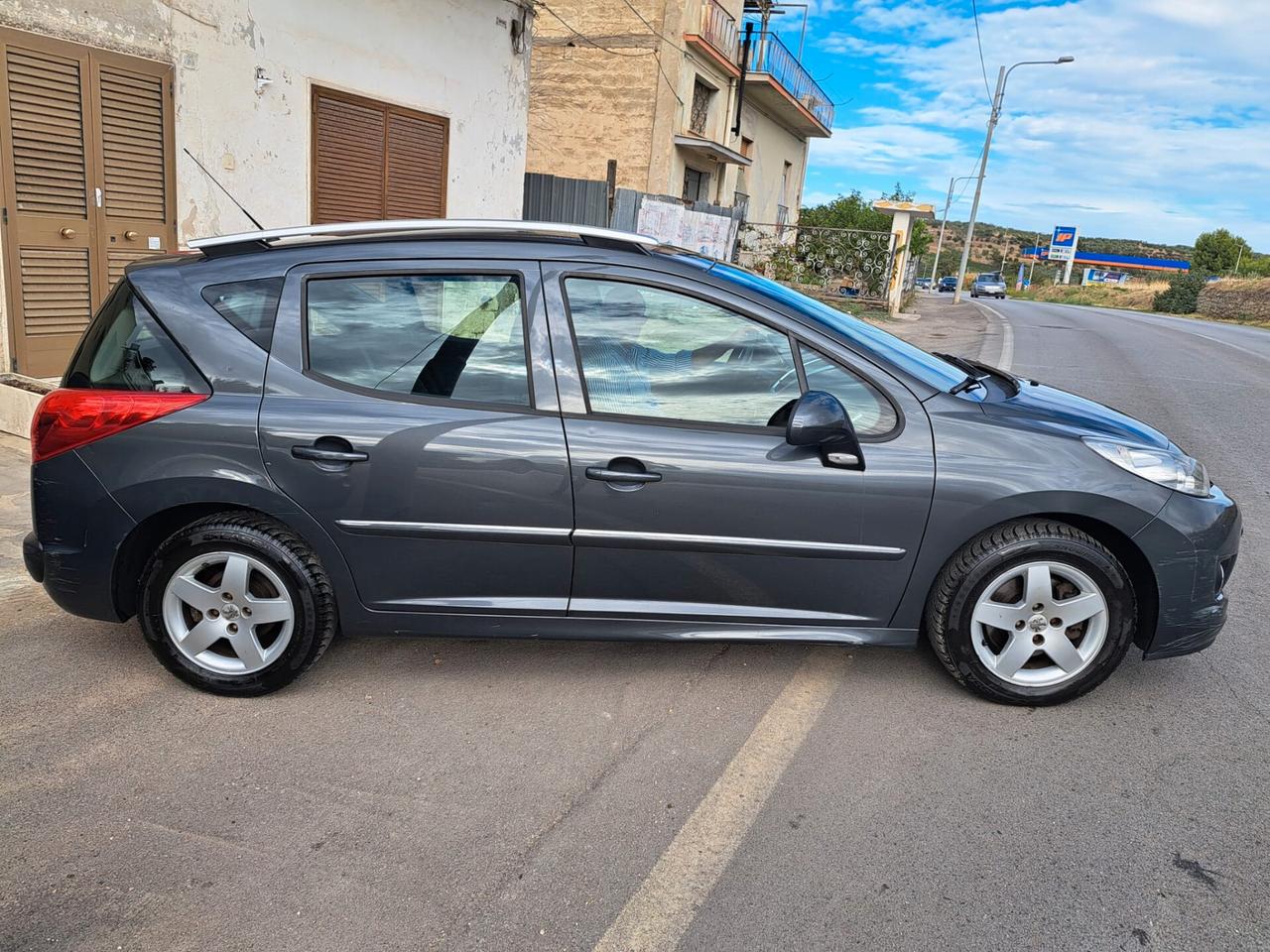 Peugeot 207 1.6 8V HDi 93CV SW X LINE