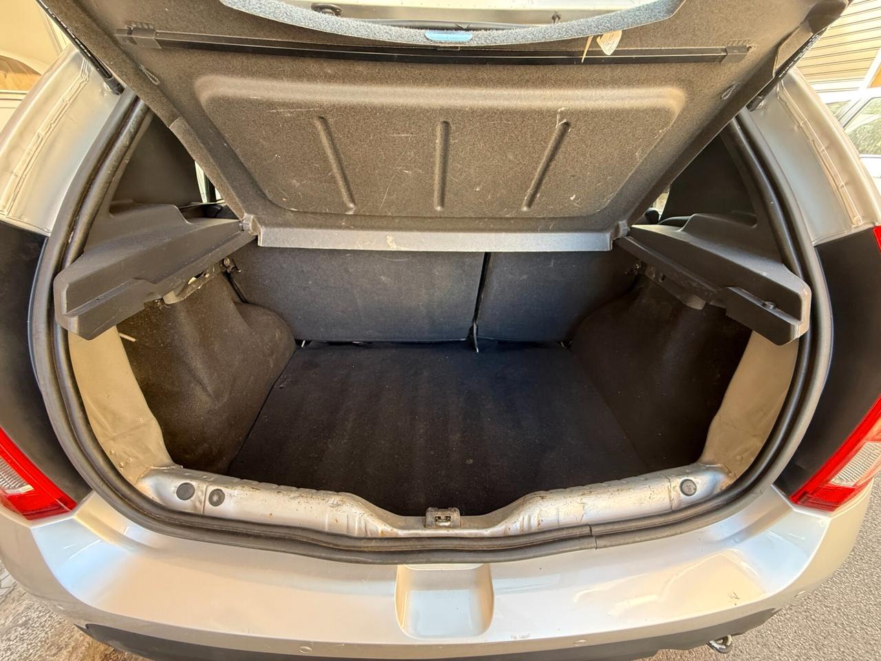 Dacia Sandero Stepway/1.5 90CV/NEOPATENTATI/CERCHI 16"