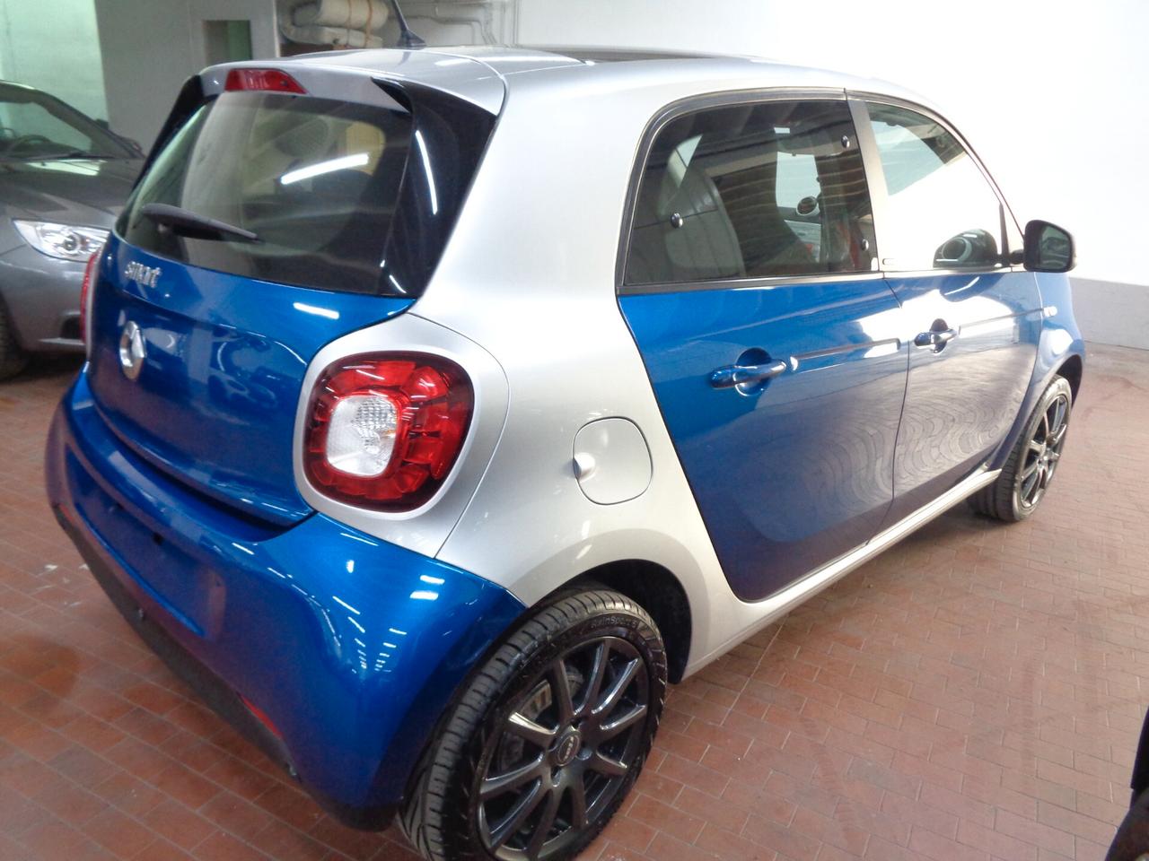 Smart ForFour 70 1.0 Passion