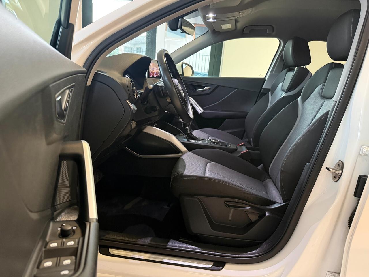 Audi Q2 I 1.6 30 tdi Sport s-tronic Matrix Frecce Dynamiche Navi Sensori