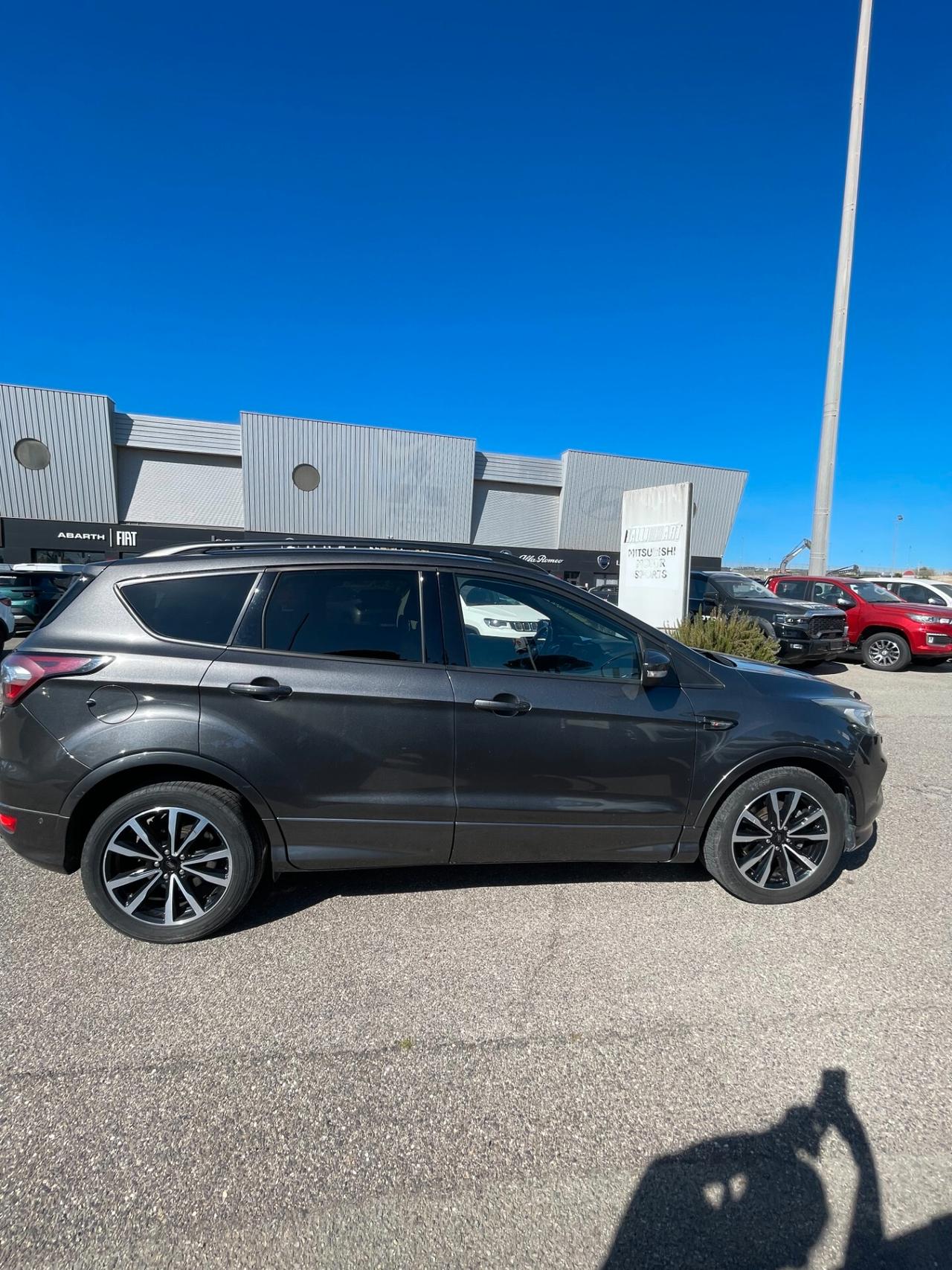 Ford Kuga 2.0 TDCI 180 CV S&S 4WD Powershift ST-Line