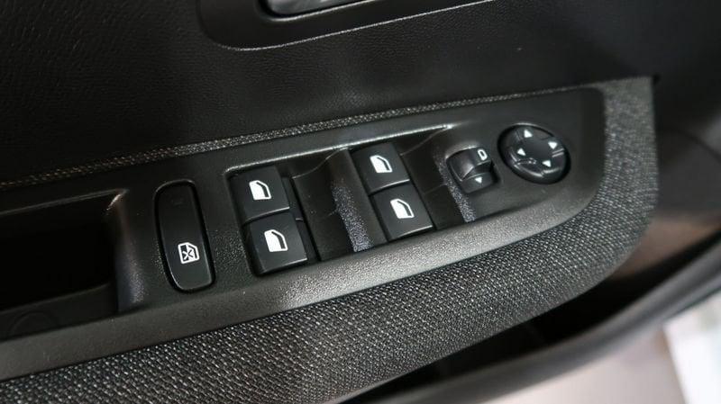 Peugeot 208 208 1.2 puretech Style s&s 100cv #CARPLAY#SENSORI PARCHEGGIO#