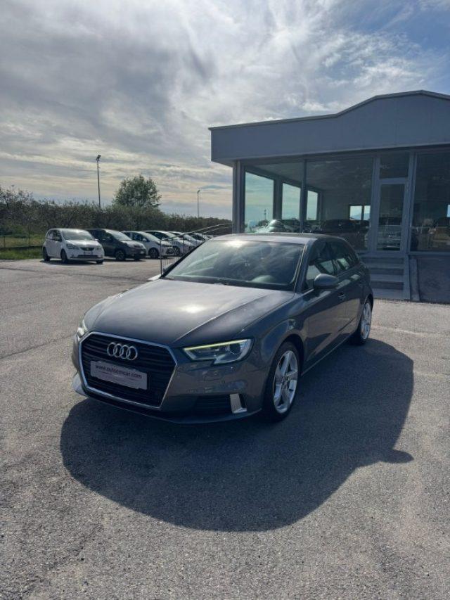 AUDI A3 1.6 TDI S tronic Sport