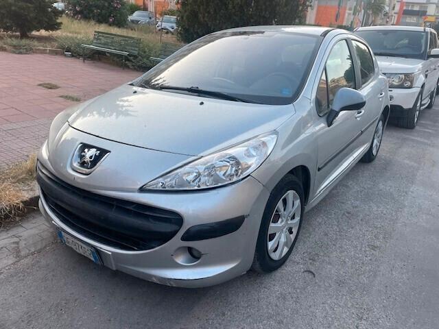 Peugeot 207 1.6 HDi Anche permuta o scambi0