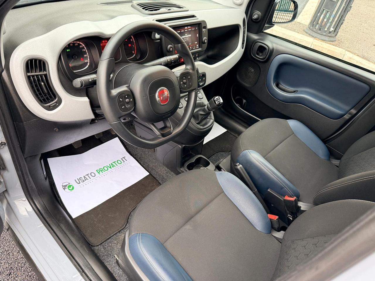 Fiat Panda CROSS HYBRID UNIPRO 30.000KM