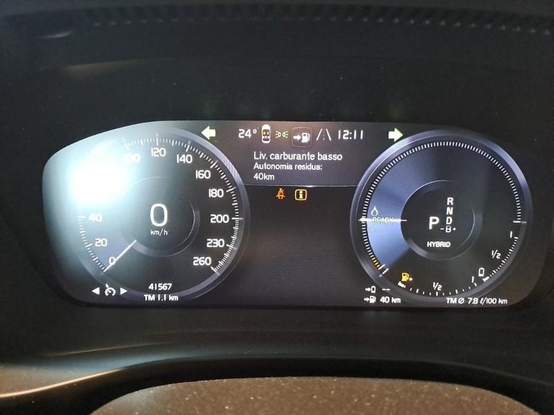 VOLVO XC40 T4 RECHARGE PLUG-IN AUTO CORE SUV