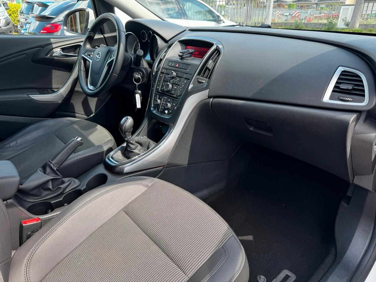 Opel Astra 1.7 CDTI 130CV Sports Tourer Cosmo