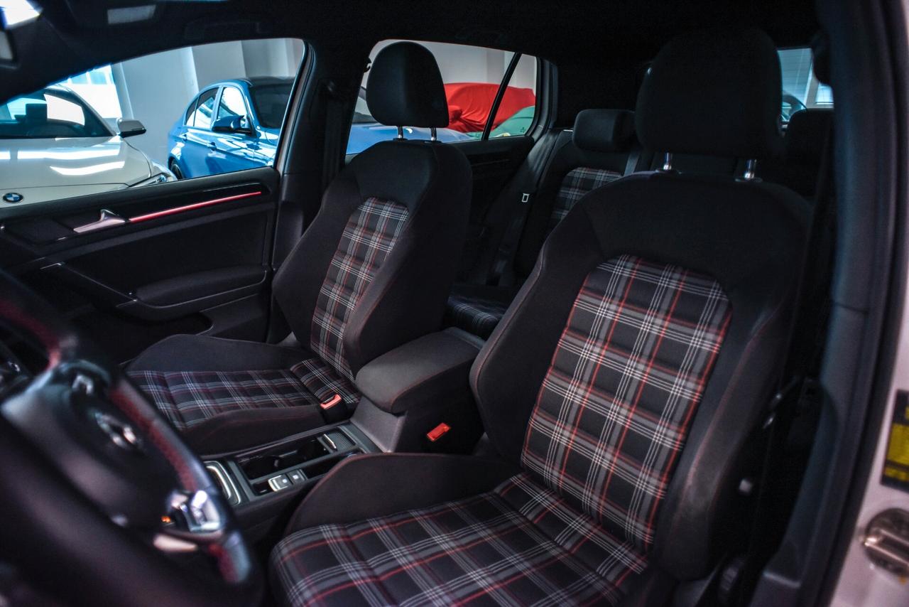 Volkswagen Golf GTI 2.0 TSI DSG 5p. BlueMotion Technology