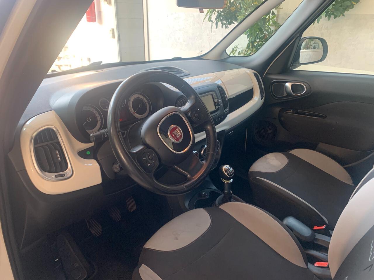 Fiat 500L 0.9 TwinAir Turbo Natural Power Lounge spazio e risparmio garantiti