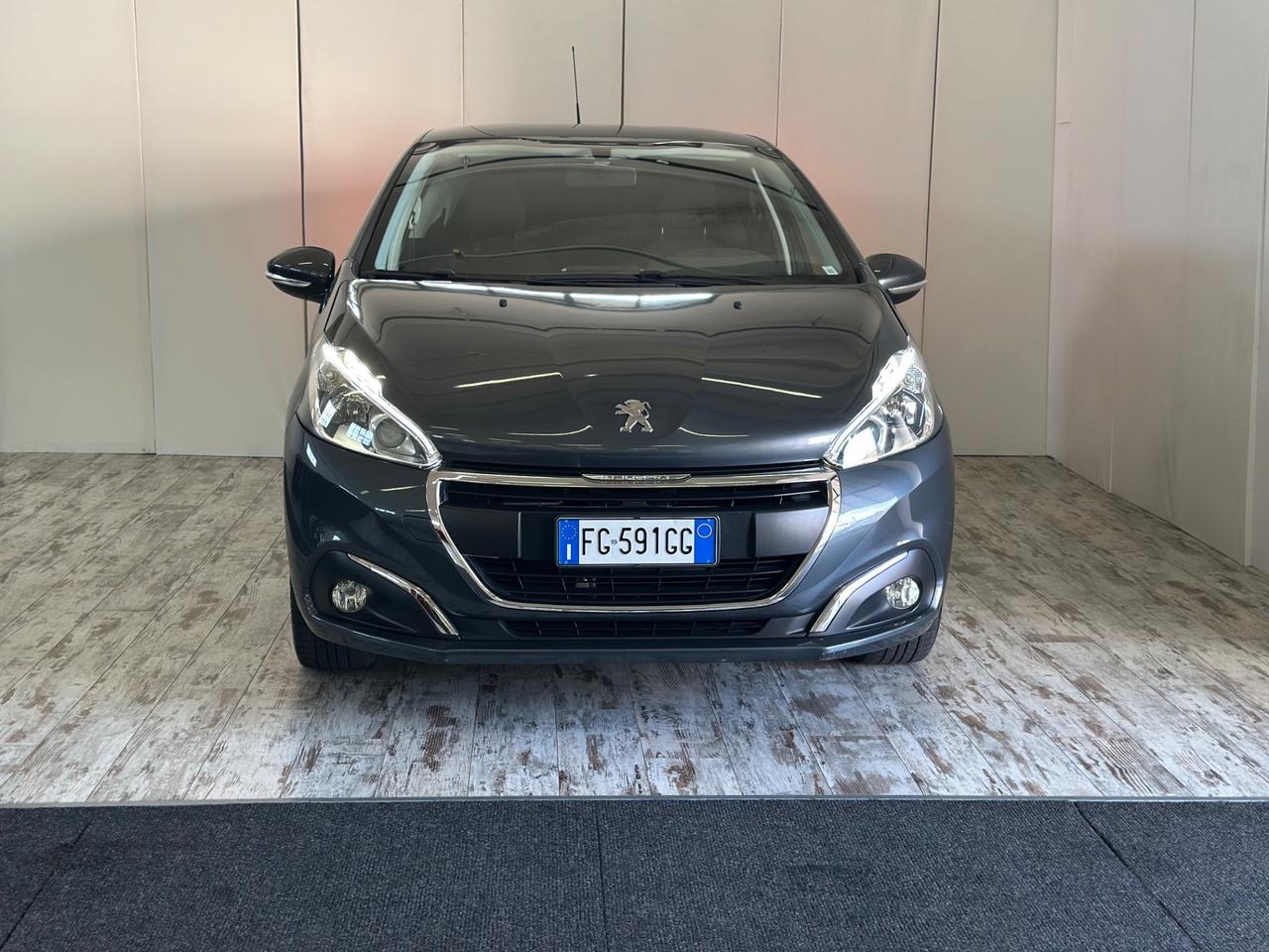 Peugeot 208 1.2 Benzina 5 porte Allure Ok Neopatentati