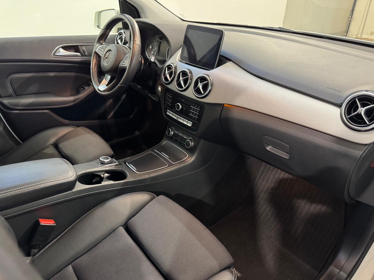 Mercedes-benz B 200 d Automatic Premium