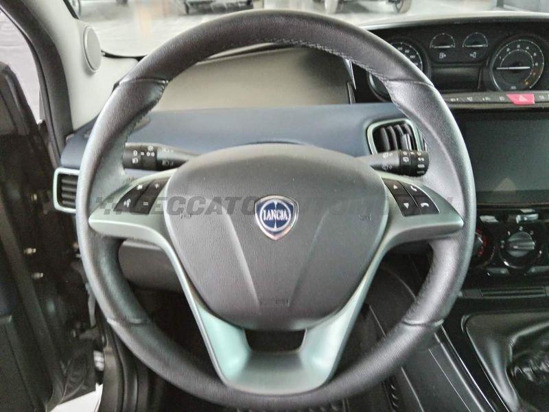 Lancia Ypsilon Ypsilon 1.0 firefly hybrid Platino s&s 70cv