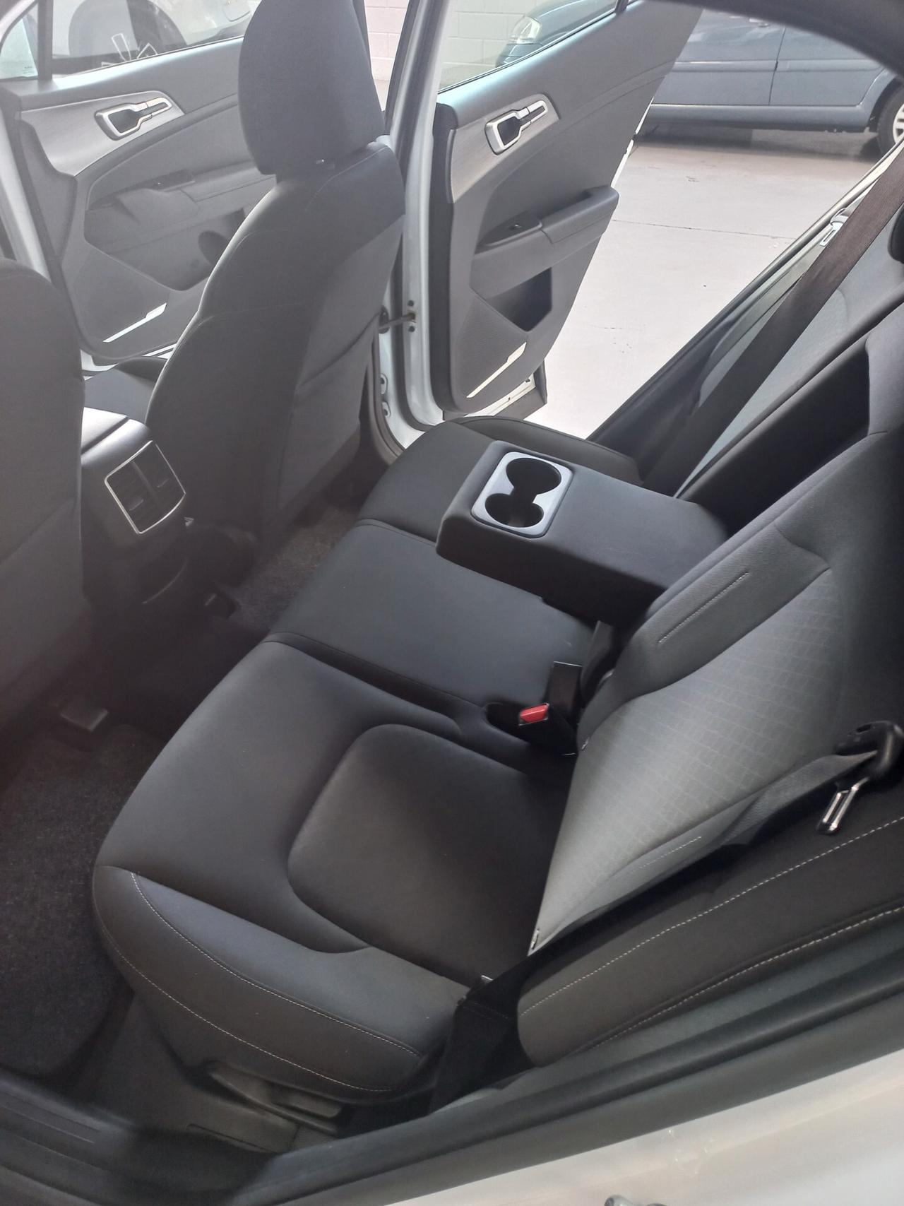 Kia Sportage 1.6 CRDi MHEV DCT Business