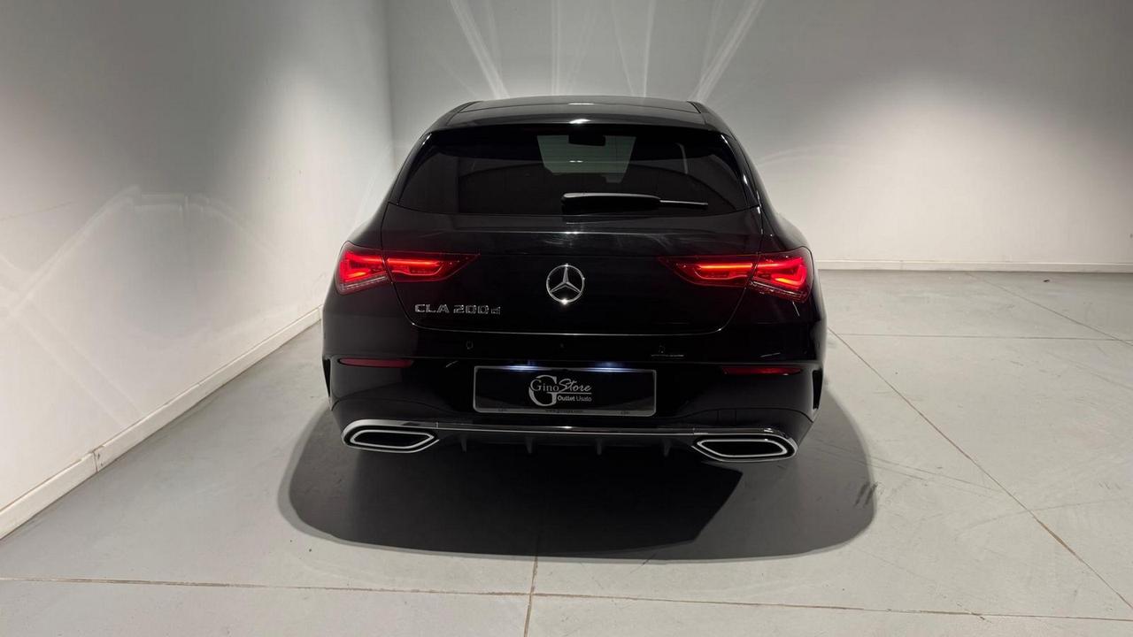 Mercedes-Benz CLA Shooting Brake 200 d Premium auto