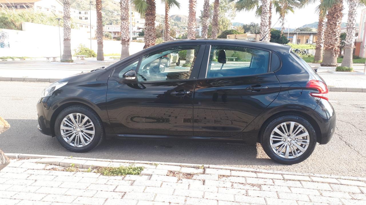 Peugeot 208 1.6 BlueHDi 75 5PT Allure 2016