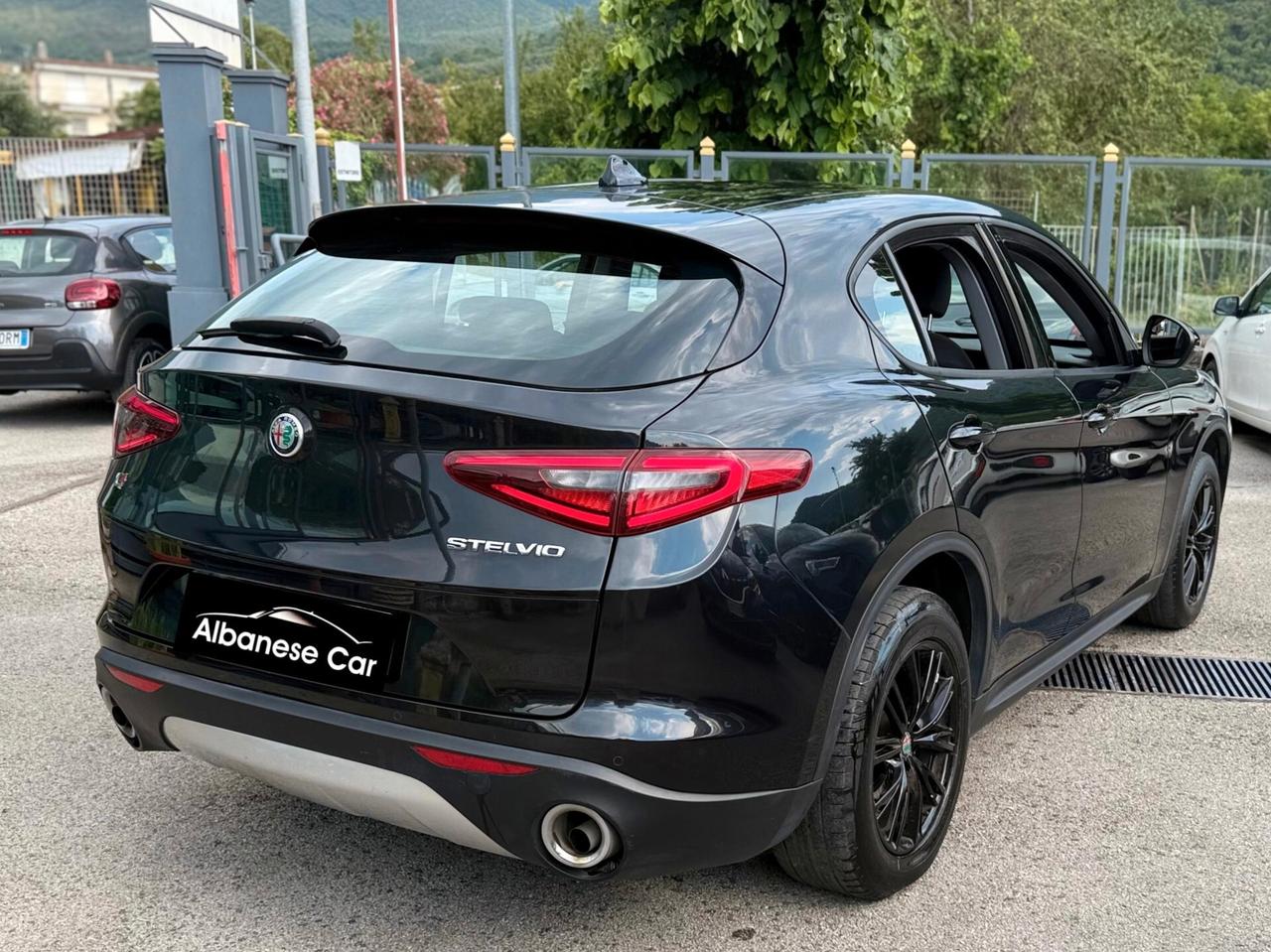 Alfa Romeo Stelvio 2.2 Turbodiesel 180 CV AT8 Q4 Business