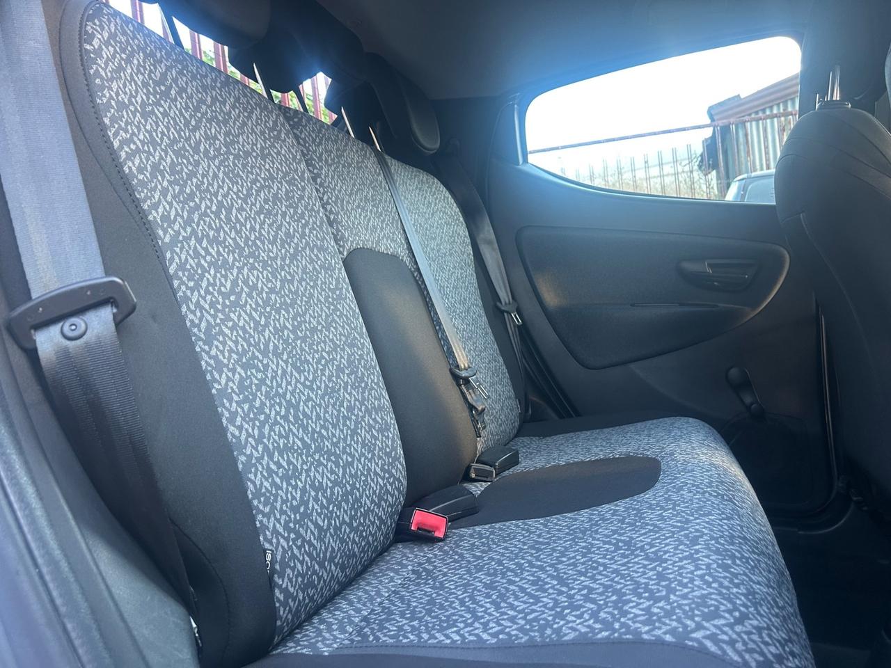 Lancia Ypsilon 1.3 MJT 16V 95 CV 5 porte S&S Elefantino Blu