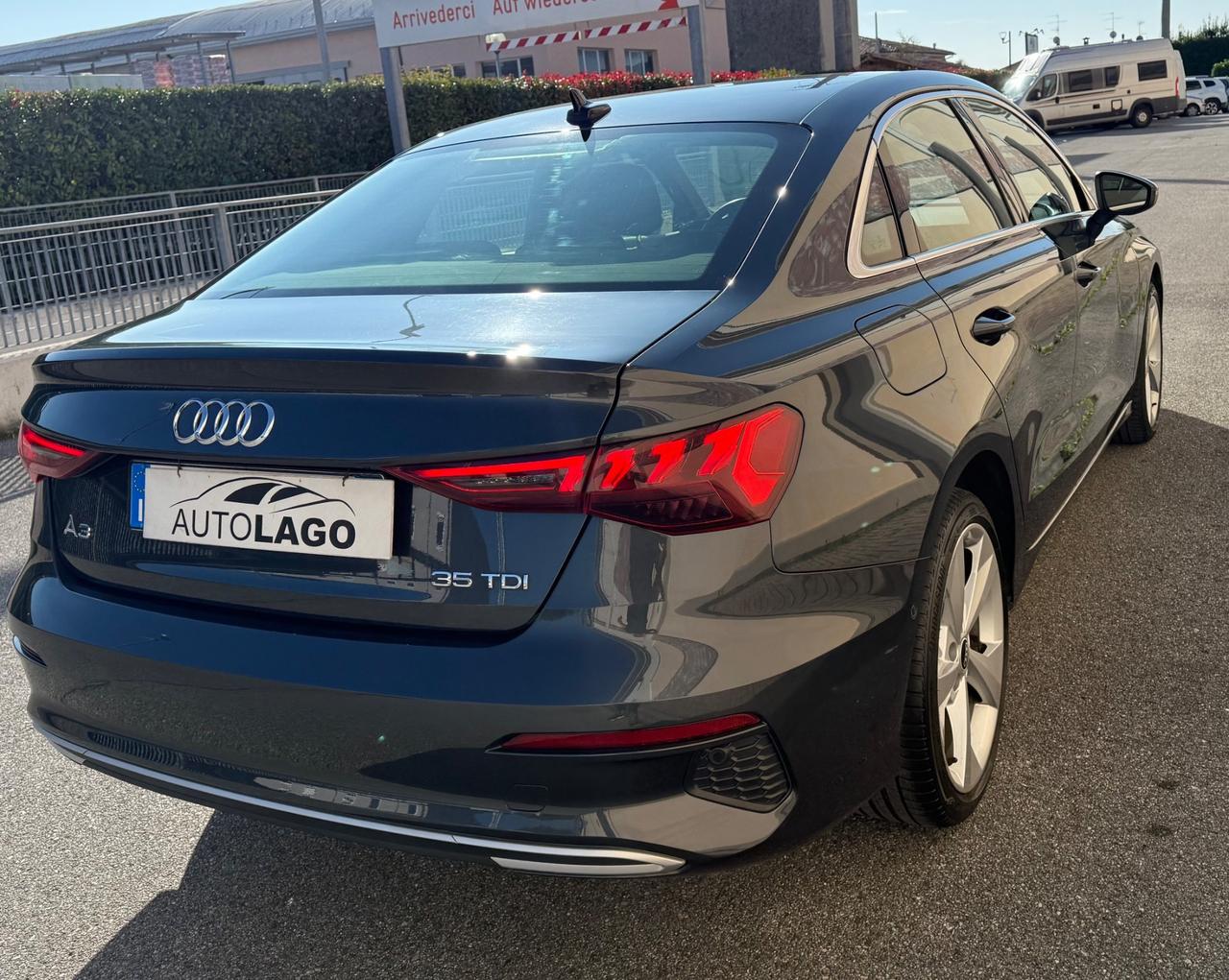 Audi A3 35 TDI S tronic Business Advanced