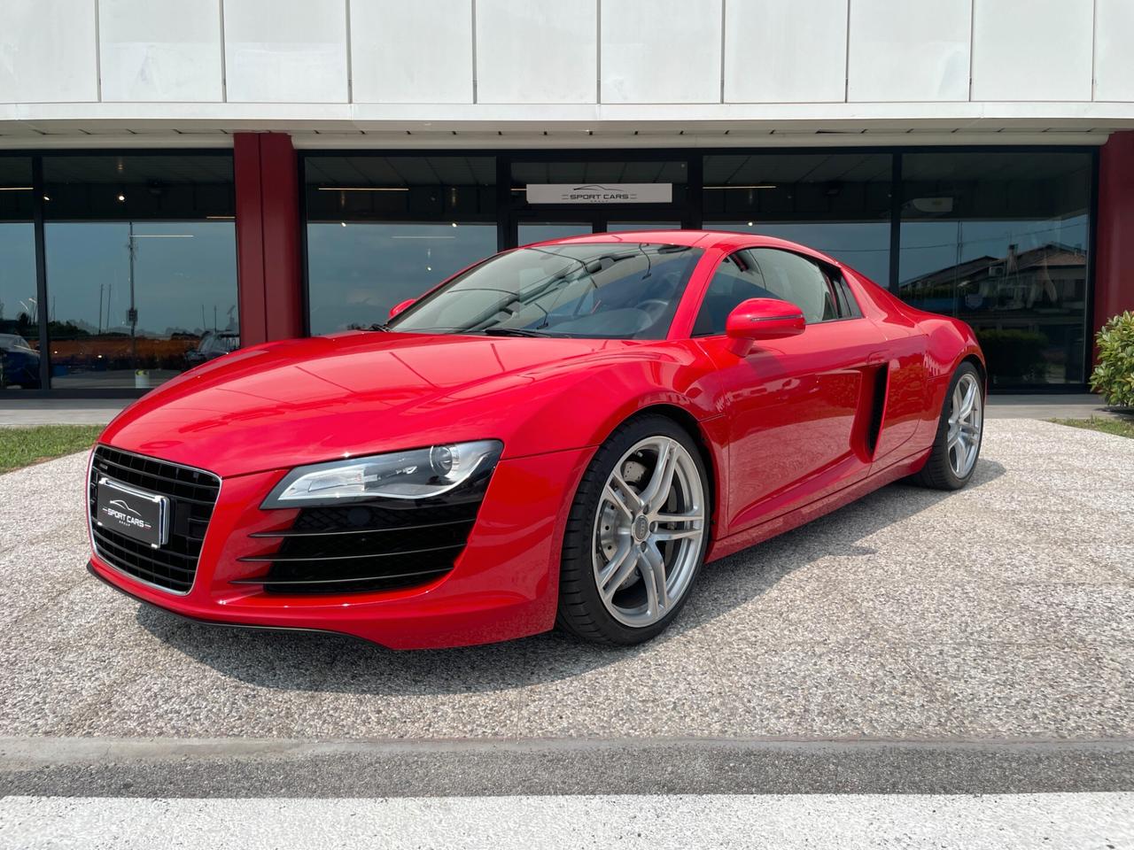 Audi R8 4.2 V8 Cambio MANUALE