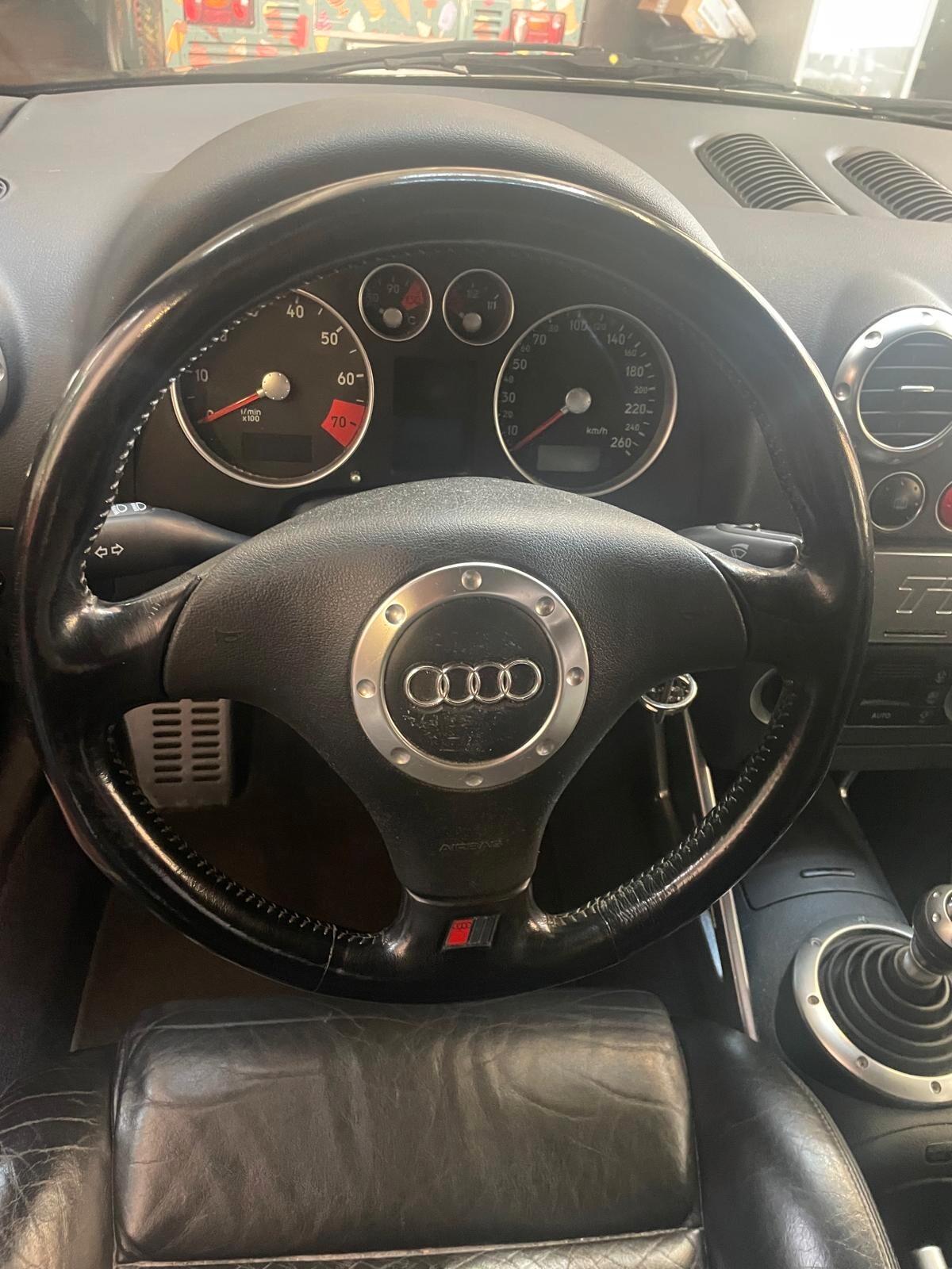 Audi TT Coupé 1.8 T 20V 179 CV cat