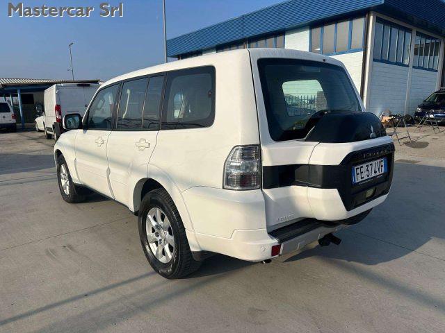MITSUBISHI Pajero Pajero IV 2007 3.2 cr Instyle 5p auto - FE374VF