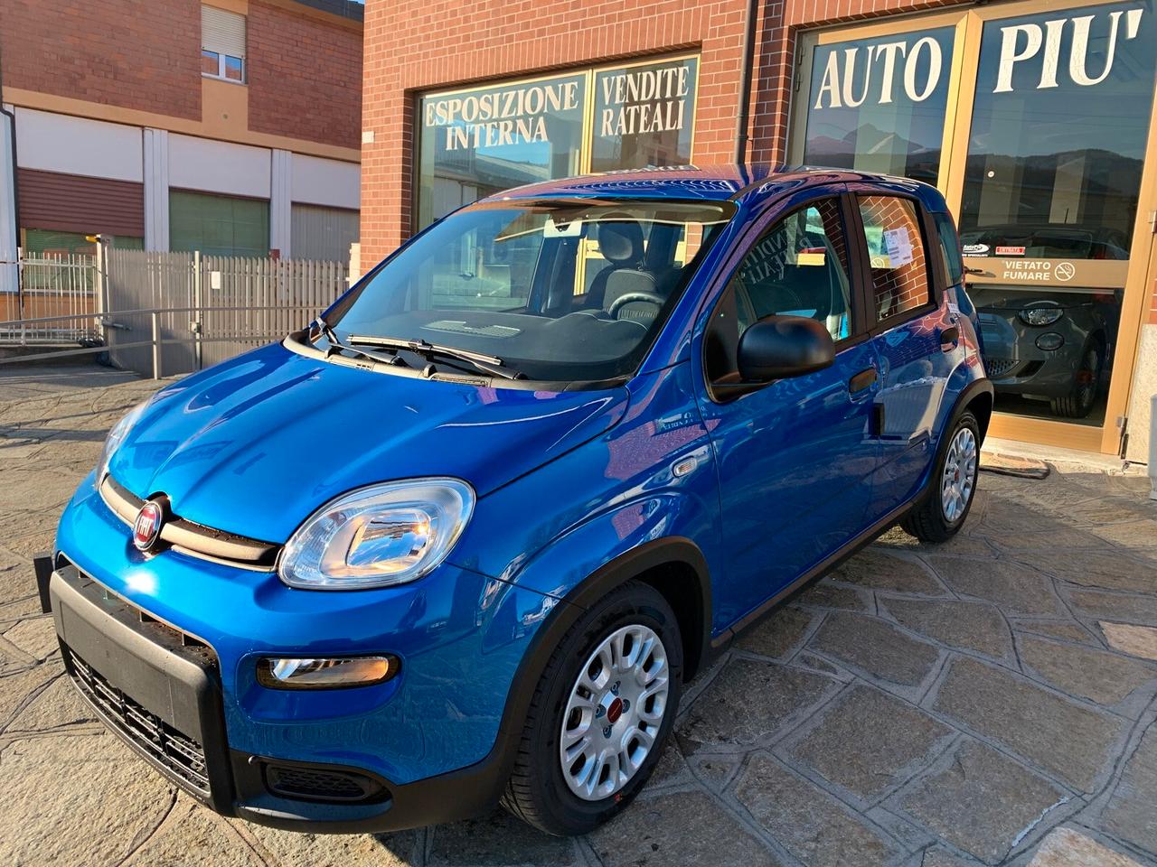 FIAT PANDA 1.0 benzina/ibrida Blu Italia KM 0