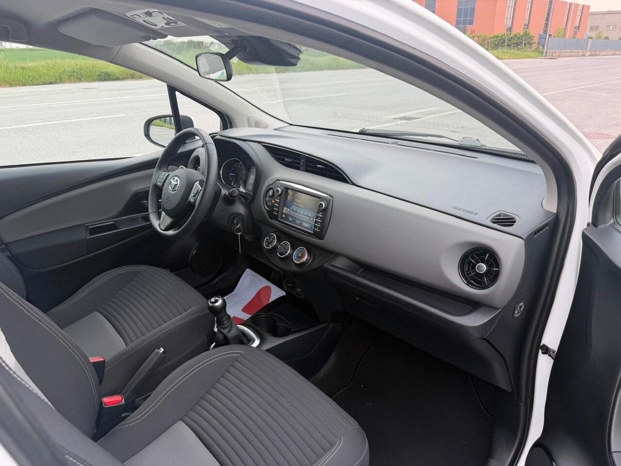 Toyota Yaris 1.0 5 porte Dynamic