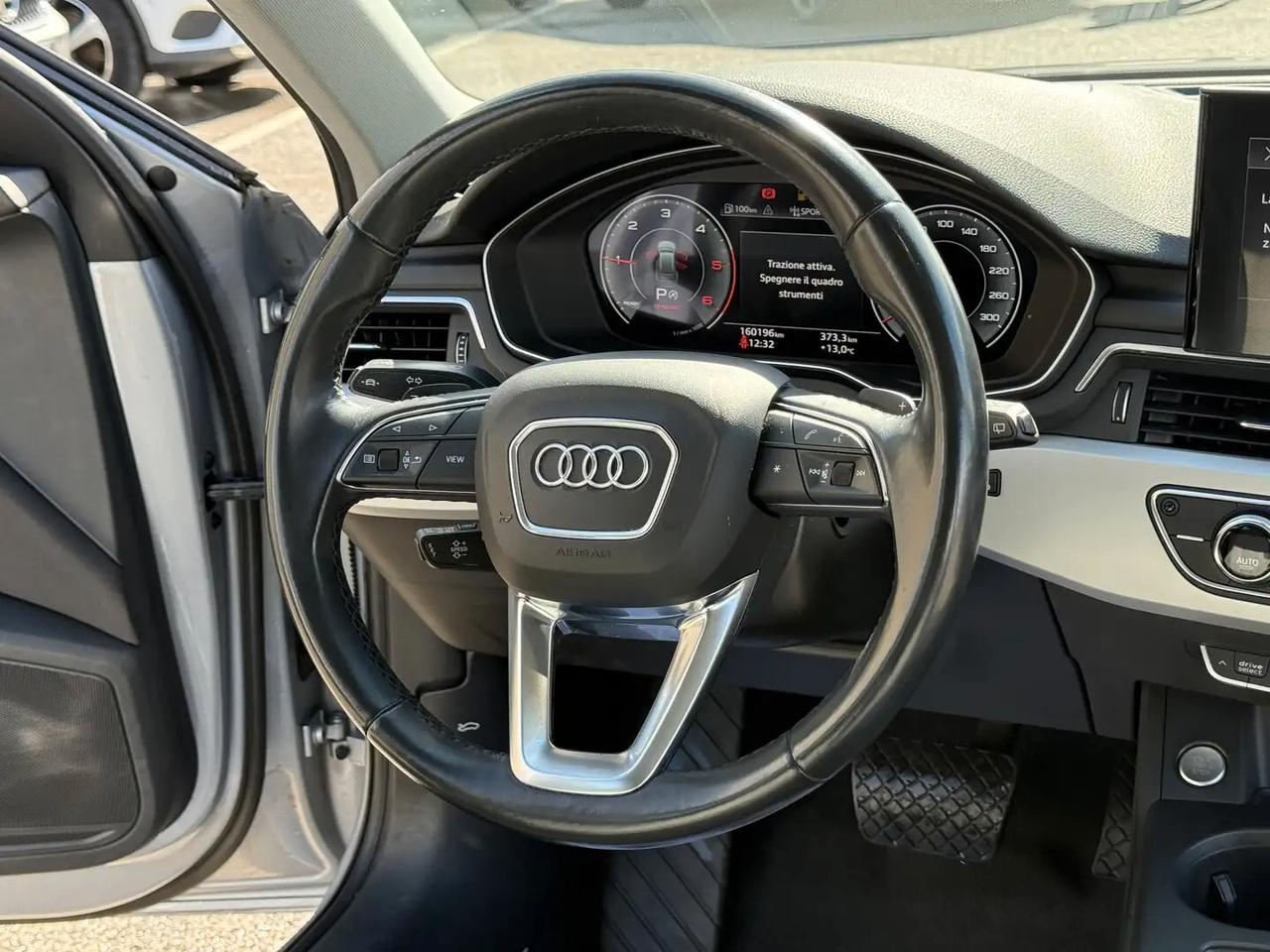 Audi A4 Avant 30 TDI/136 CV Business Advanced