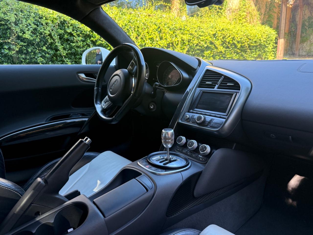 Audi R8 4.2 V8 FSI quattro