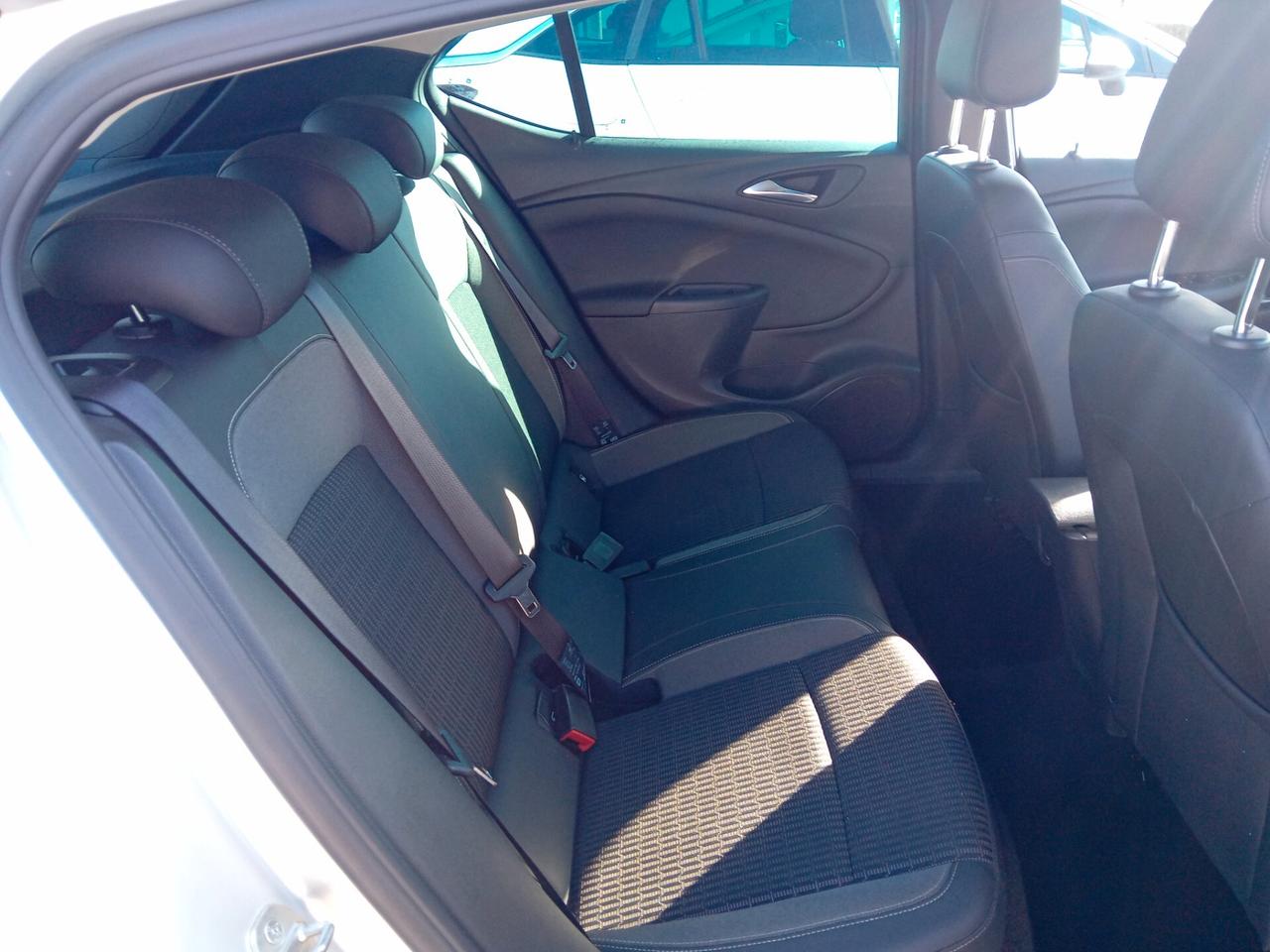 Opel Astra 1.5 CDTI 122 CV S&S 5 porte Business Elegance