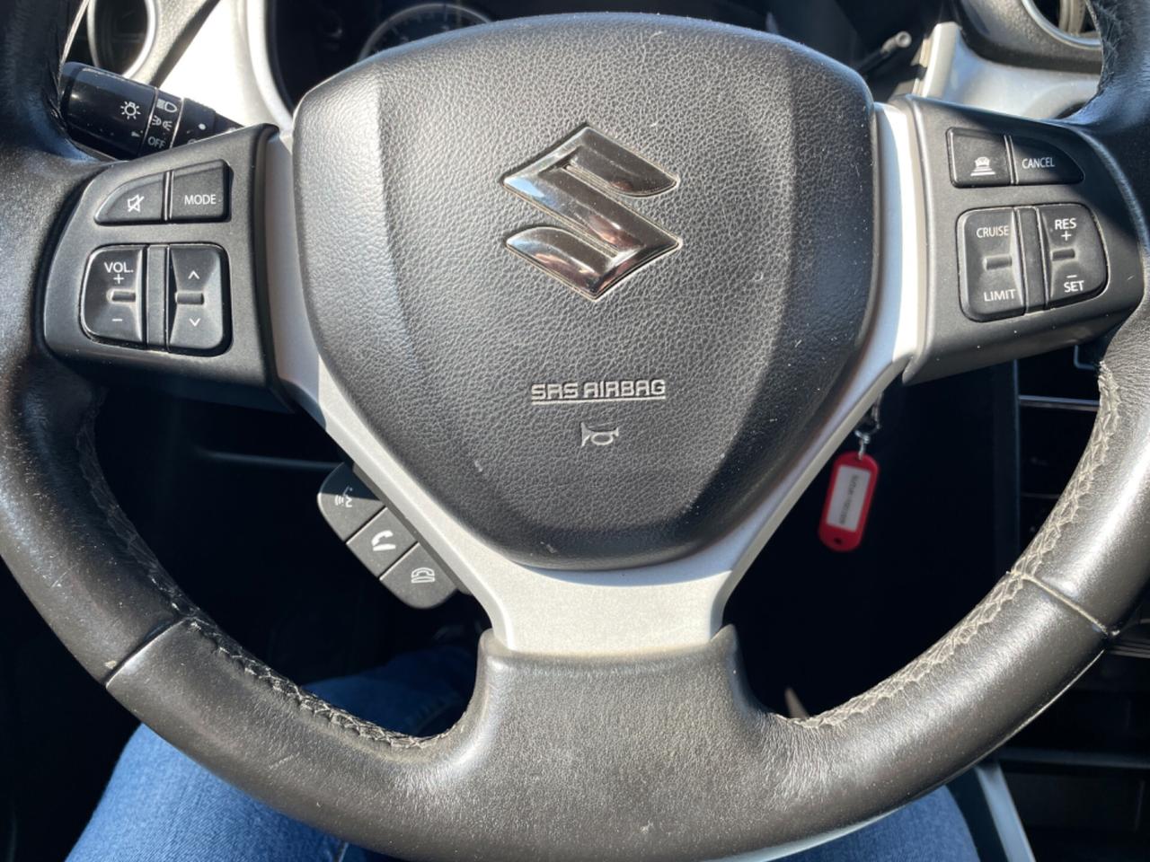 Suzuki Vitara 1.6 DDiS 4WD TOP radar-telecamera