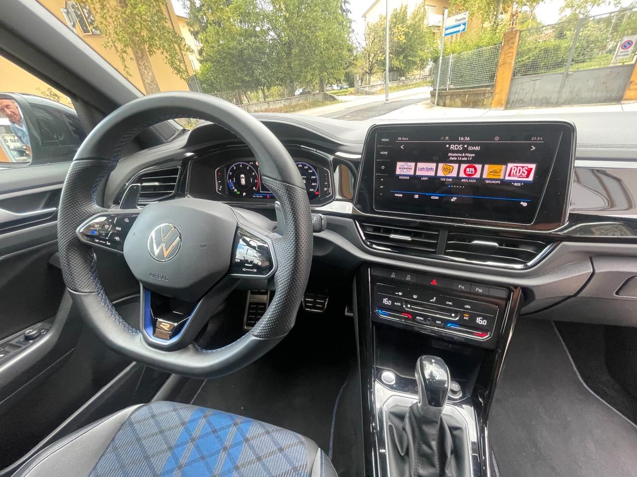 Volkswagen T-Roc R 2.0 TSI DSG 4MOTION AKRAPOVIC'