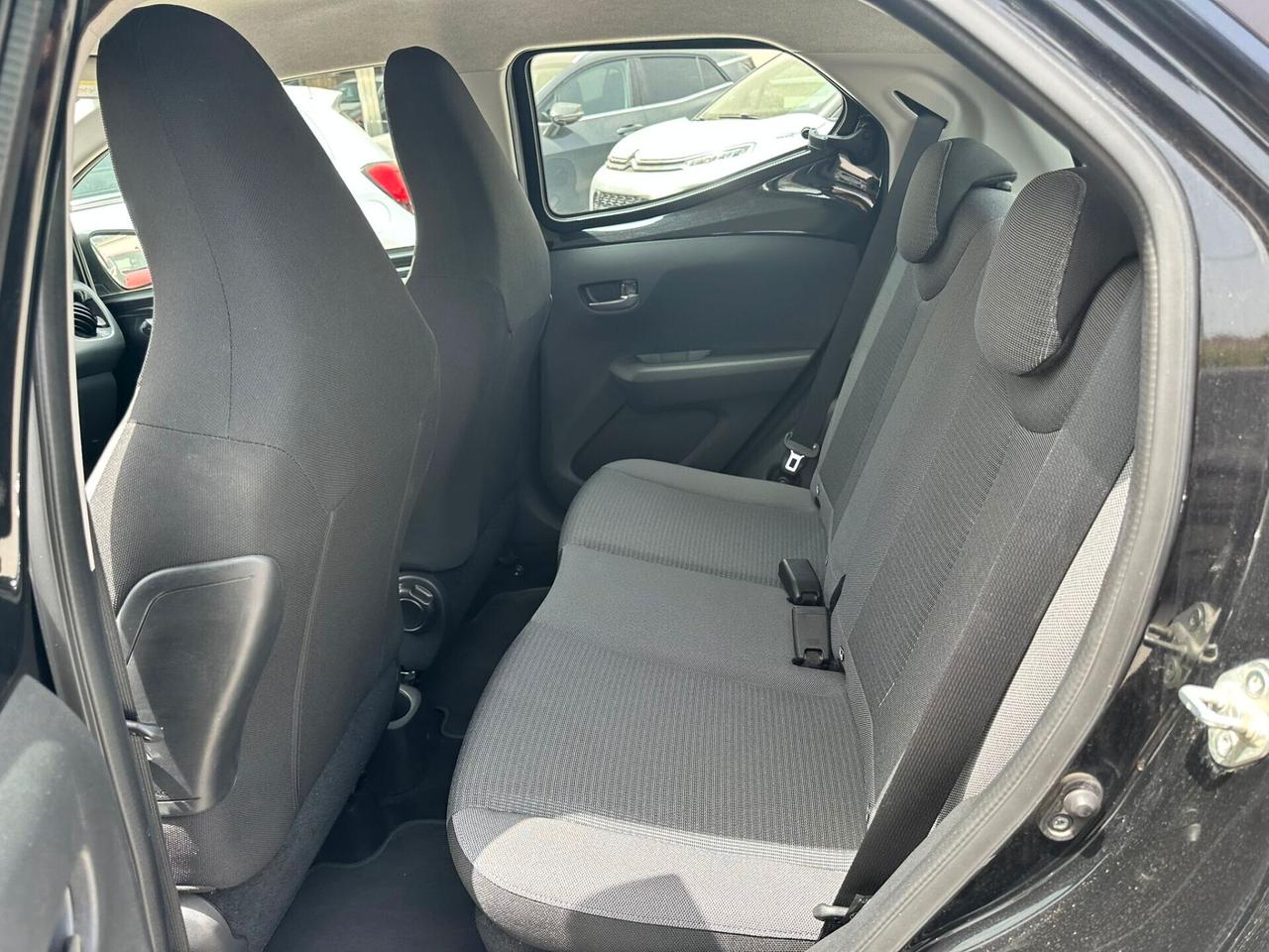 Toyota Aygo Connect 1.0 VVT-i 72 CV 5 porte x-fun MMT