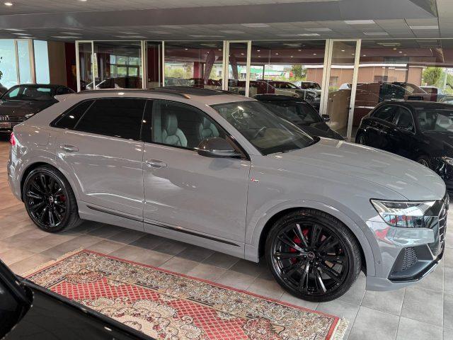 AUDI Q8 50 TDI 286 CV QUATTRO TIP. COMPETITION *UNIPROP*
