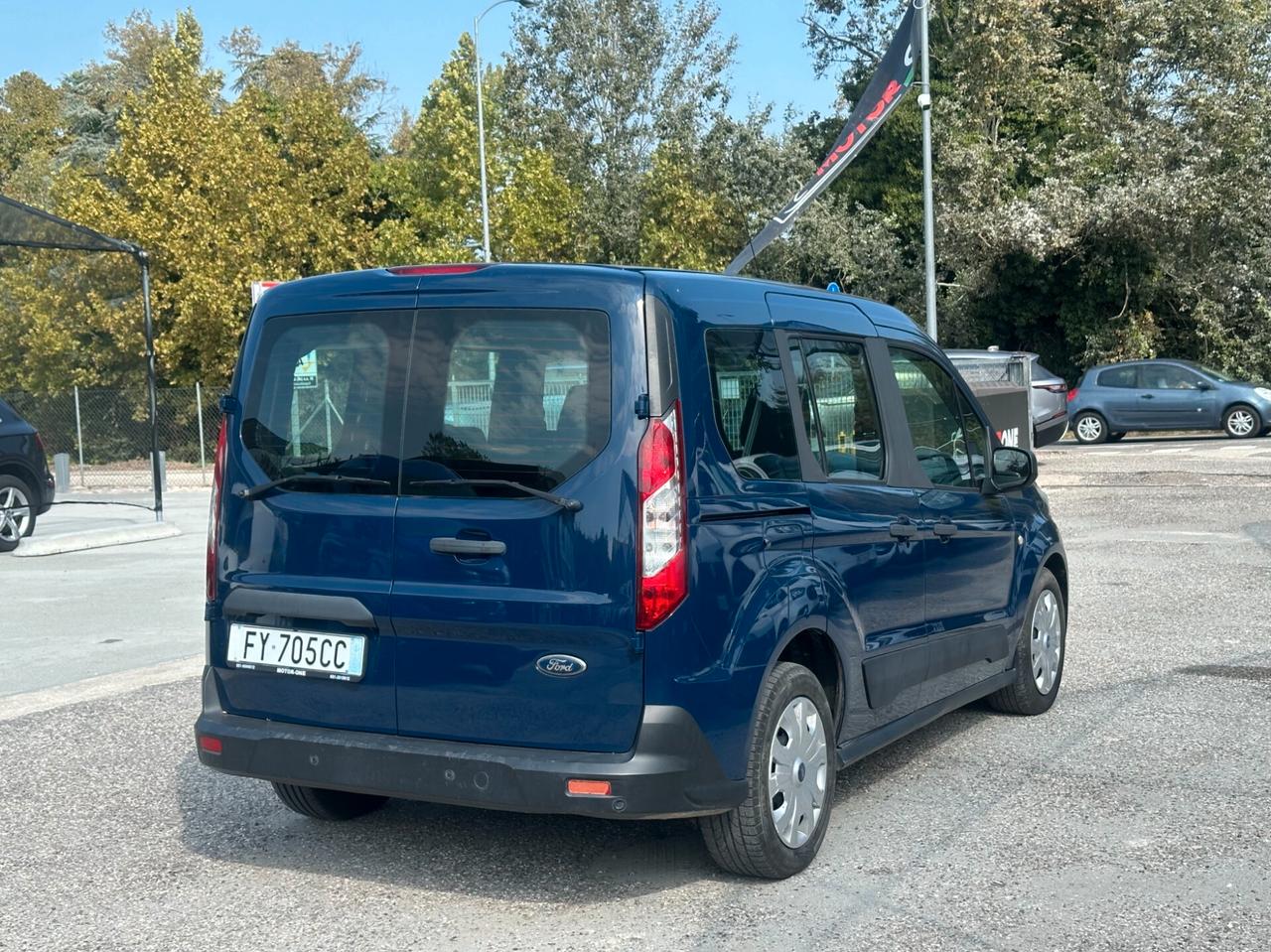 Ford Tourneo Connect 1.5 TDCi 120 CV Titanium