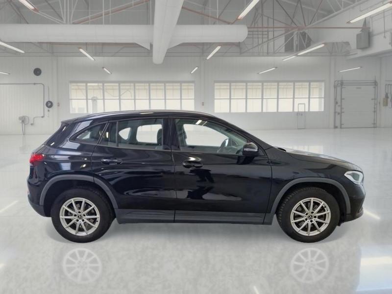 MERCEDES-BENZ GLA 200 D AUTOMATIC BUSINESS 5 PORTE CROSSOVER