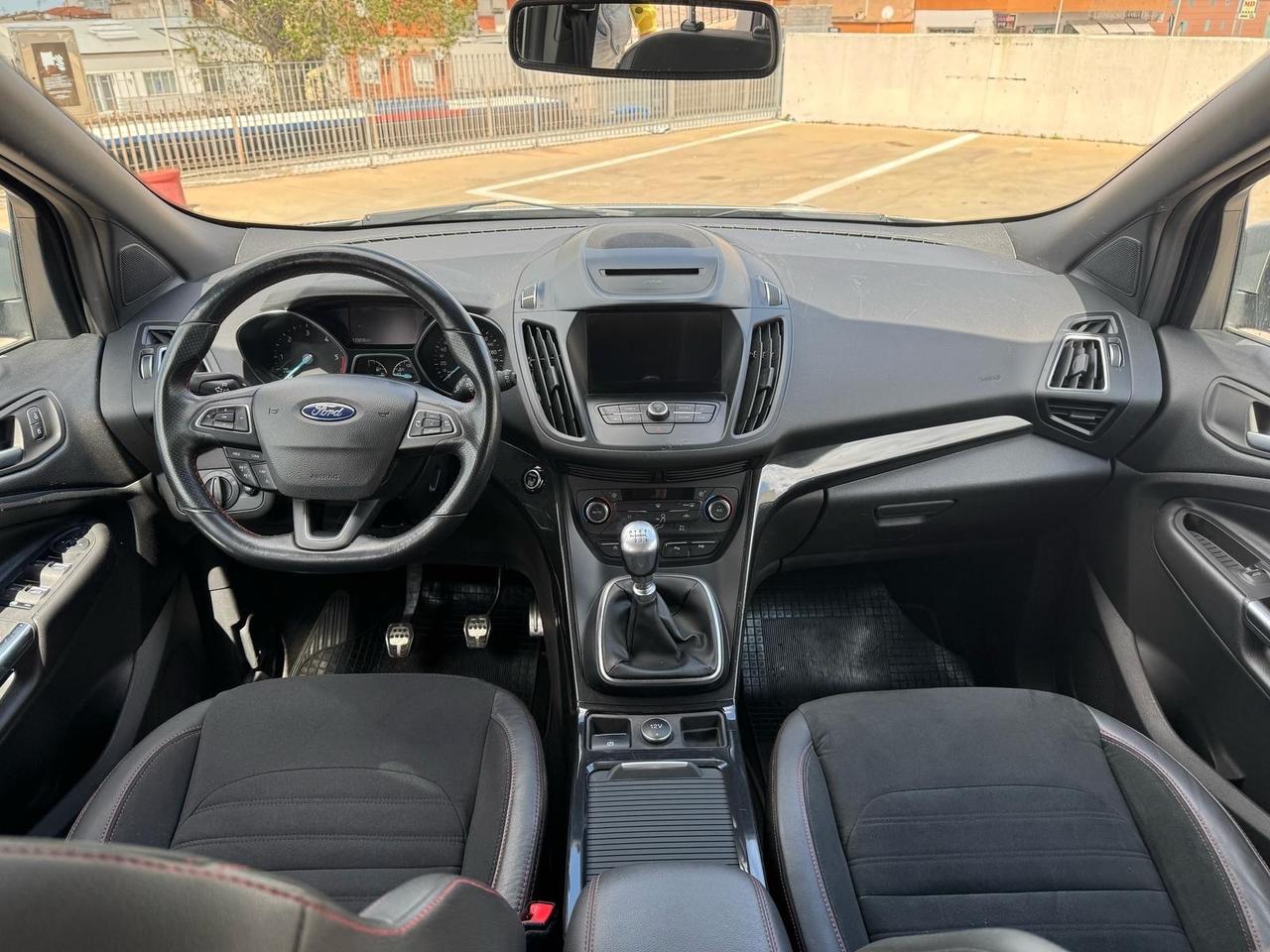 Ford Kuga 1.5 TDCI 120 CV S&S 2WD ST-Line