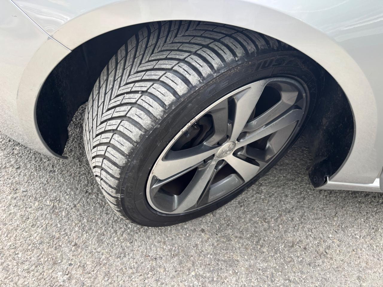Peugeot 308 1.6 hdi 120cv automatica SW Allure